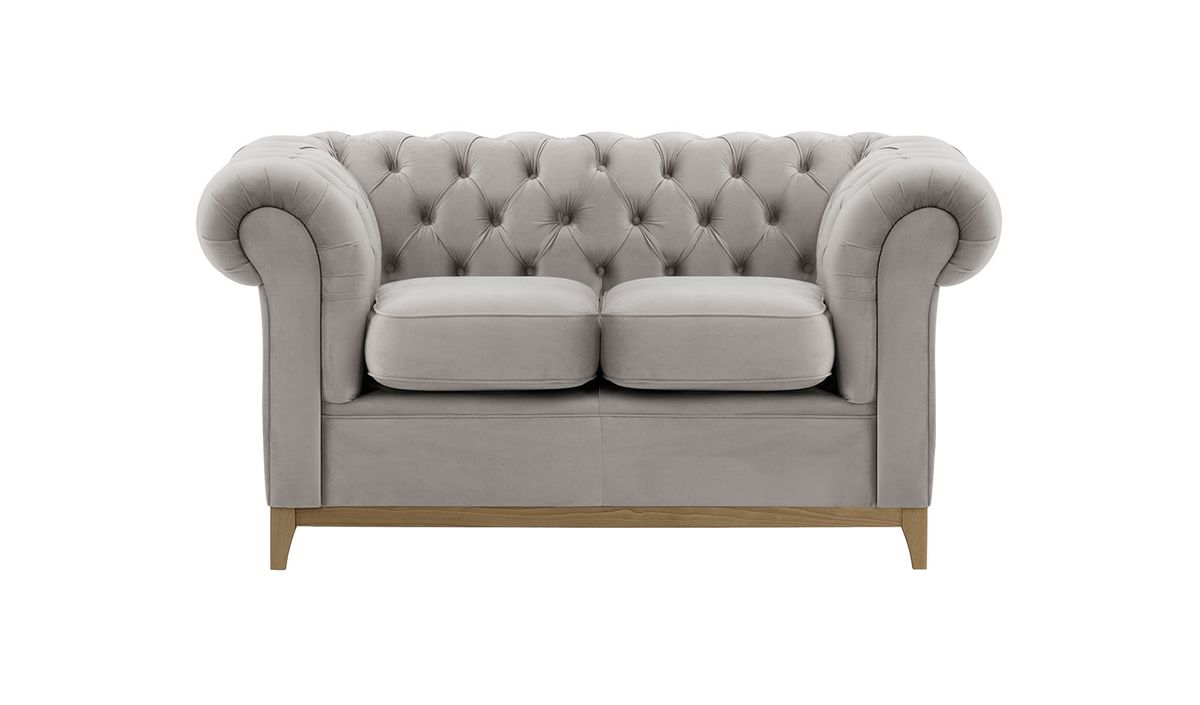 Canapé deux places Chesterfield Wood, gris clair - Velluto 15, Couleur des pieds: Noir wax