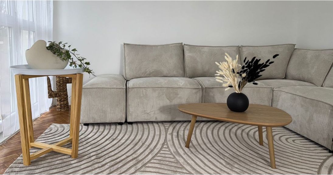 Le velours côtelé fait son grand retour dans les intérieurs ! Comment utiliser ce matériau dans votre décoration intérieure ?