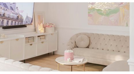 Tissu lisse, capitonné ou avec surpiqûres ? Comment choisir le canapé idéal pour votre intérieur